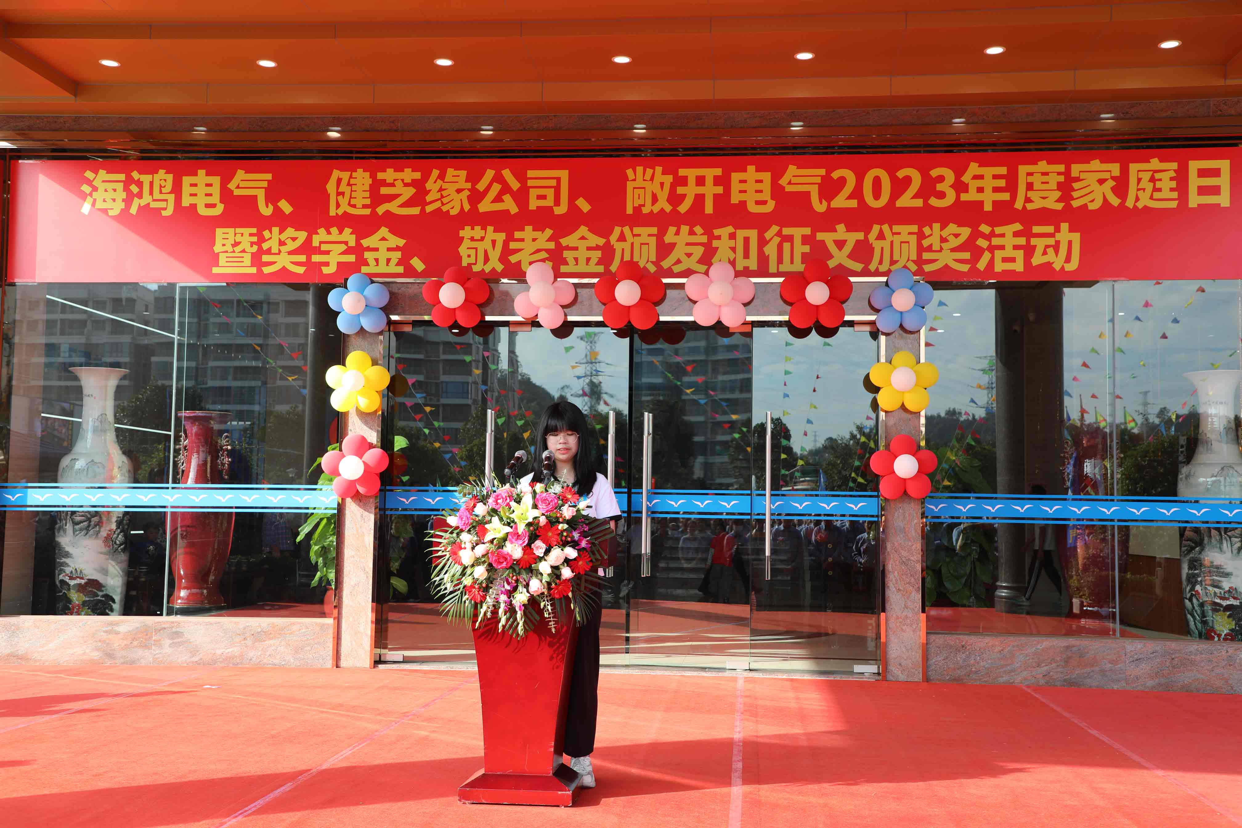 2N7A9852.jpg 2N7A9852.jpg